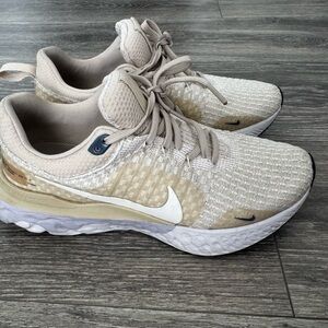Nike React Infinity Flyknit 3 Running Shoes 8.5